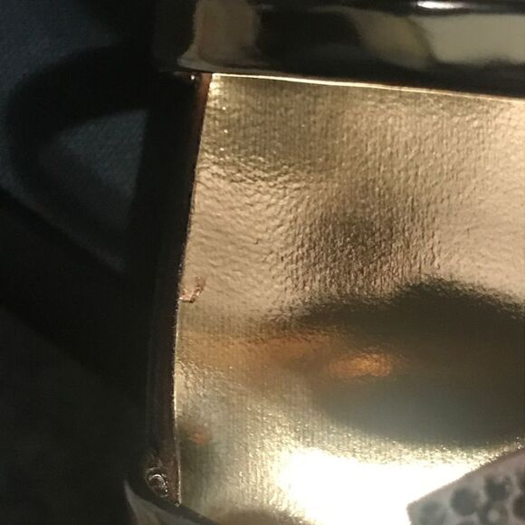 Giuseppe Zanotti Lips Three-Band Flat Slide Sandal - Picture 6 of 8